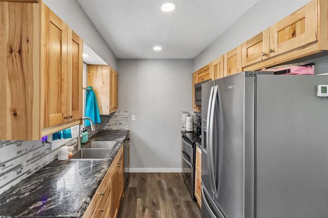 2229 Windflower Drive, Norwalk, IA 50211