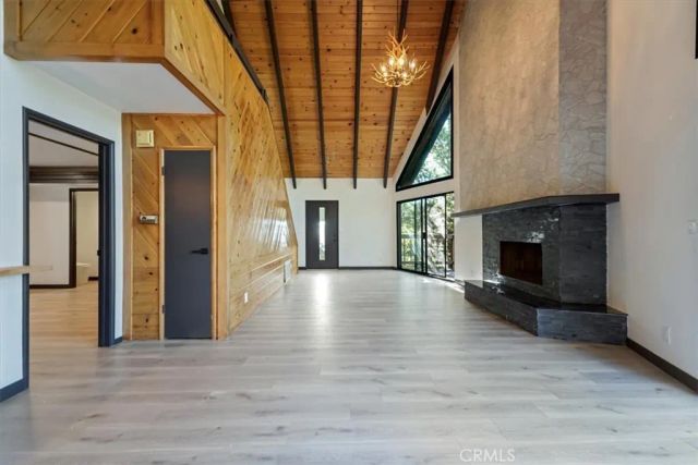 695 Grass Valley Road, Lake Arrowhead, CA 92352