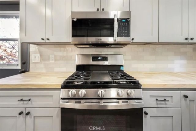 695 Grass Valley Road, Lake Arrowhead, CA 92352