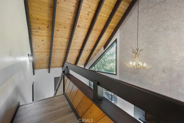 695 Grass Valley Road, Lake Arrowhead, CA 92352