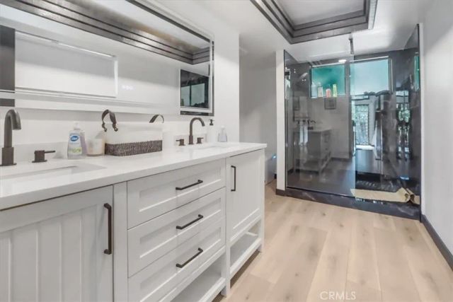 695 Grass Valley Road, Lake Arrowhead, CA 92352