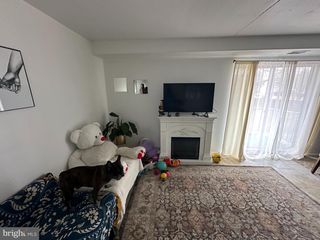 885 N YORK RD #21A, Warminster, PA 18974