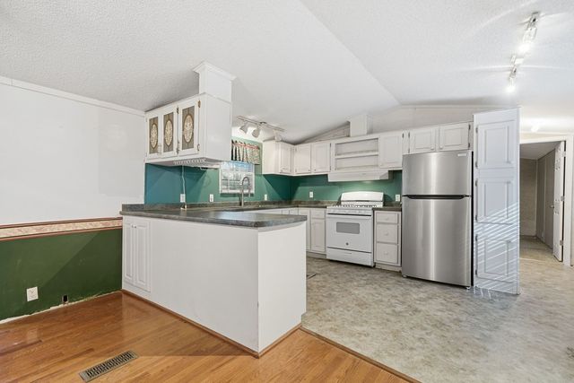 1907 John Call Road, Talking Rock, GA 30175
