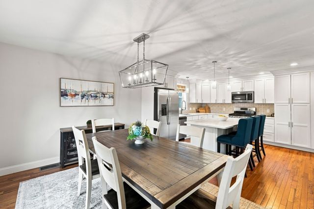 3 Andy Rd, Worcester, MA 01602