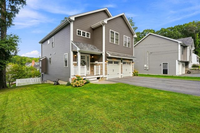 3 Andy Rd, Worcester, MA 01602