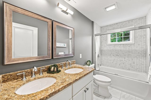3 Andy Rd, Worcester, MA 01602