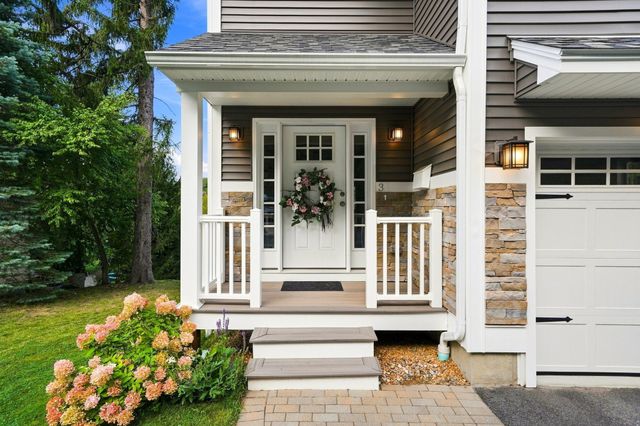 3 Andy Rd, Worcester, MA 01602