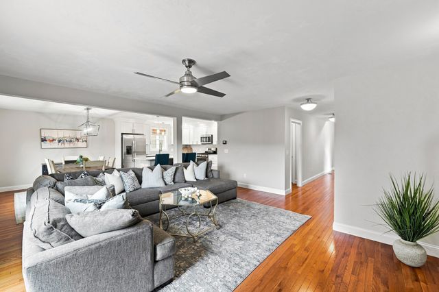 3 Andy Rd, Worcester, MA 01602