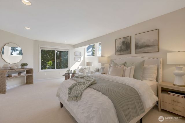 9236 NE 126th Place, Kirkland, WA 98034