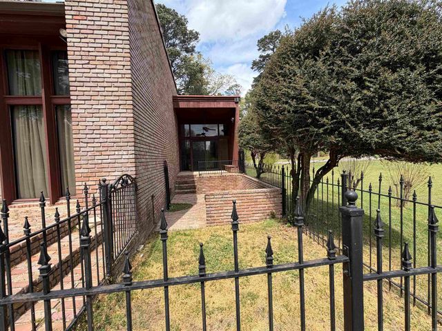 1206 W 46th, Pine Bluff, AR 71603