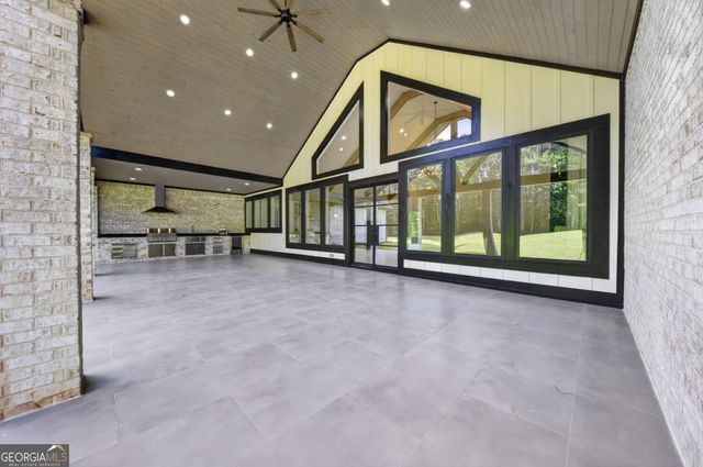 292 Double Springs Road SW, Monroe, GA 30656