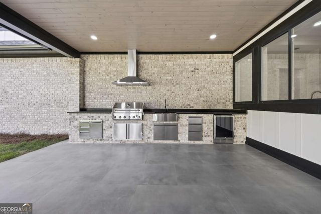 292 Double Springs Road SW, Monroe, GA 30656