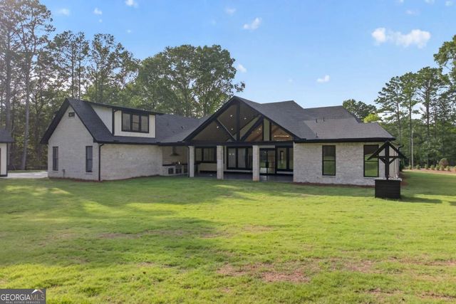 292 Double Springs Road SW, Monroe, GA 30656