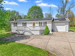 305 Highland Dr, Harrison Twp, PA 15065