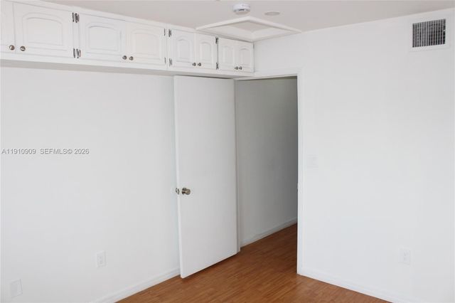 180 Riviera Circle 305, Weston, FL 33326
