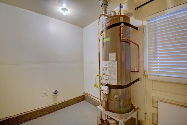 821 Madeira Drive SE, Albuquerque, NM 87108