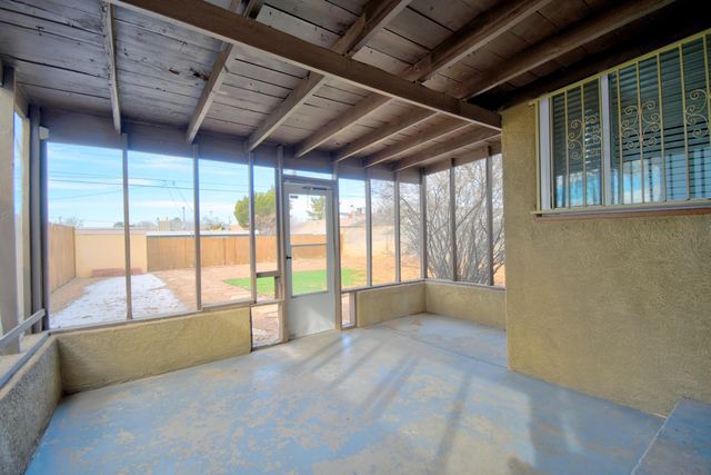 821 Madeira Drive SE, Albuquerque, NM 87108