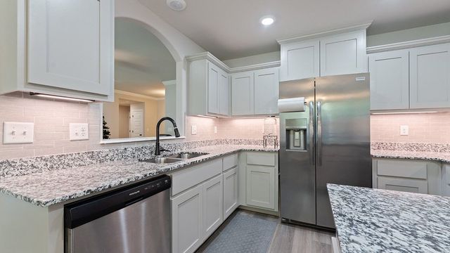 1831 S D Street, Rogers, AR 72756