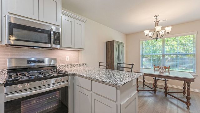 1831 S D Street, Rogers, AR 72756
