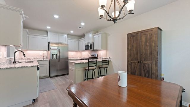 1831 S D Street, Rogers, AR 72756
