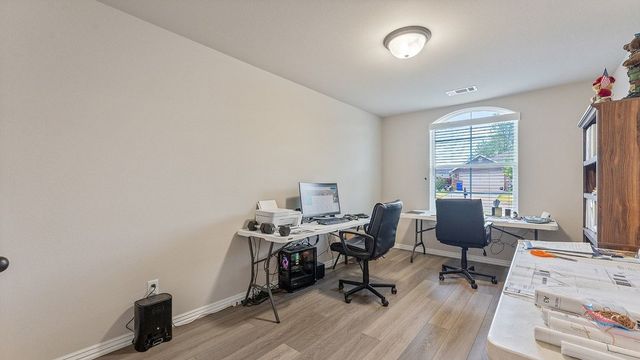 1831 S D Street, Rogers, AR 72756
