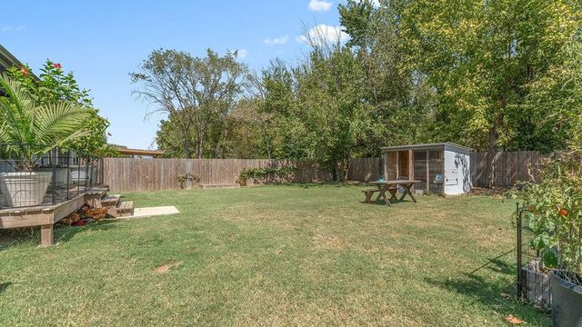 1831 S D Street, Rogers, AR 72756
