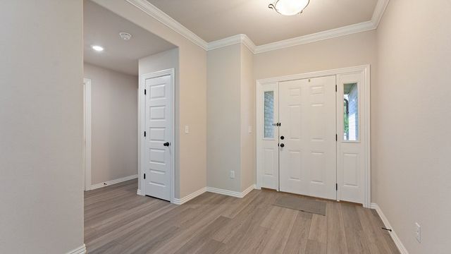 1831 S D Street, Rogers, AR 72756