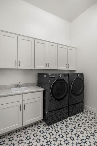 8125 E Jaeger Street, Mesa, AZ 85207