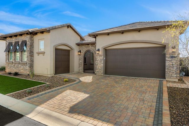 8125 E Jaeger Street, Mesa, AZ 85207