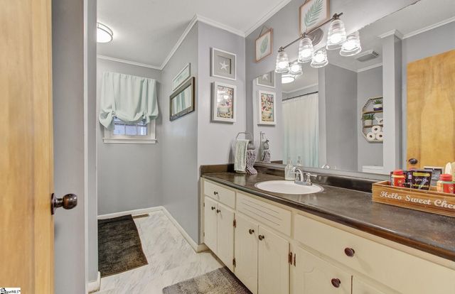 160 Inn View Drive, Inman, SC 29349