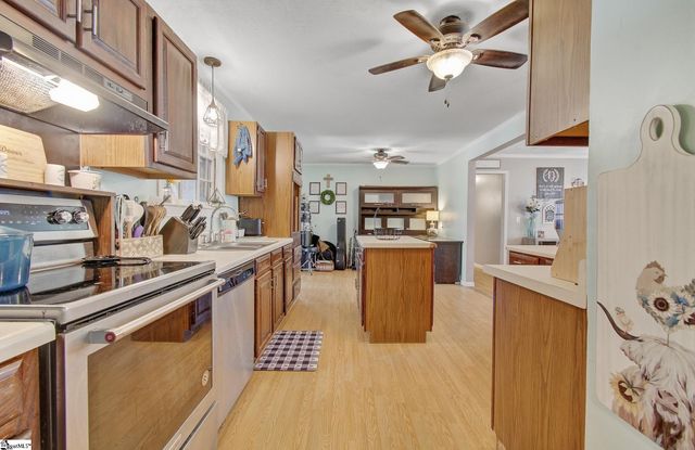 160 Inn View Drive, Inman, SC 29349