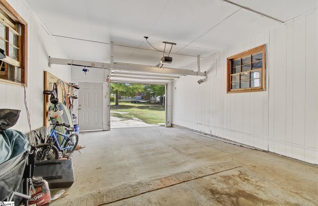 160 Inn View Drive, Inman, SC 29349
