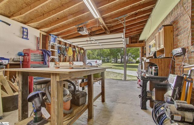160 Inn View Drive, Inman, SC 29349