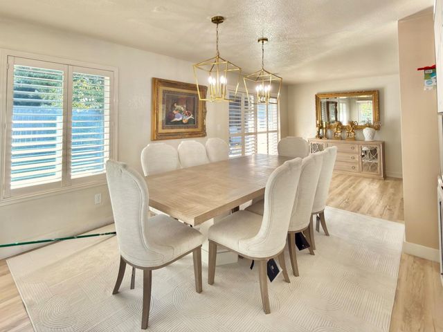 5323 Virtue Arc Dr, Stockton, CA 95207