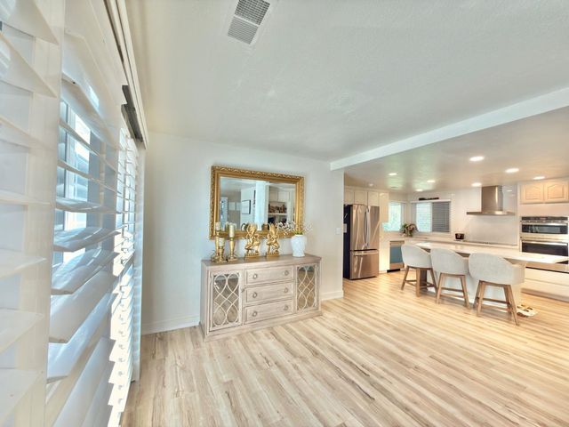5323 Virtue Arc Dr, Stockton, CA 95207