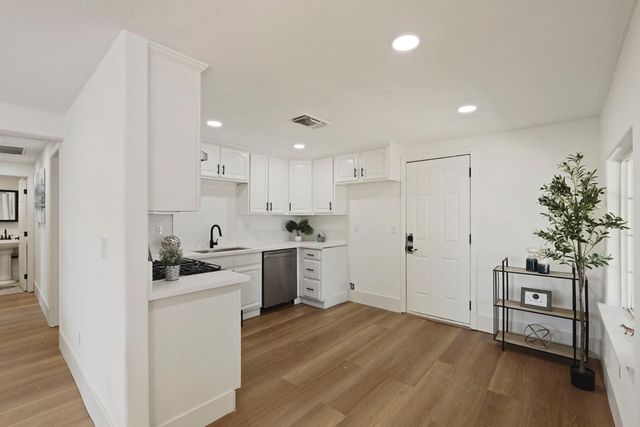 2915 Taft St, Sacramento, CA 95815