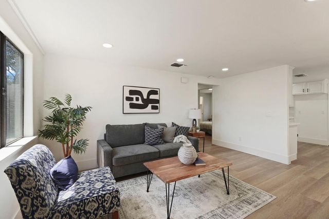 2915 Taft St, Sacramento, CA 95815