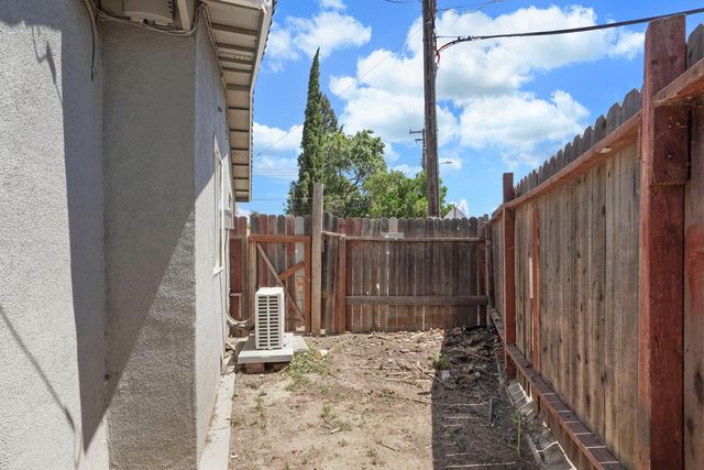 2915 Taft St, Sacramento, CA 95815