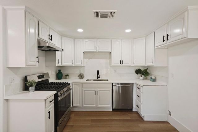 2915 Taft St, Sacramento, CA 95815