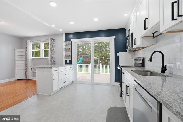 145 FORREST AVE, Southampton, PA 18966