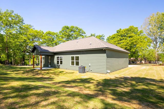 9 Ferrell Road, Phenix City, AL 36869