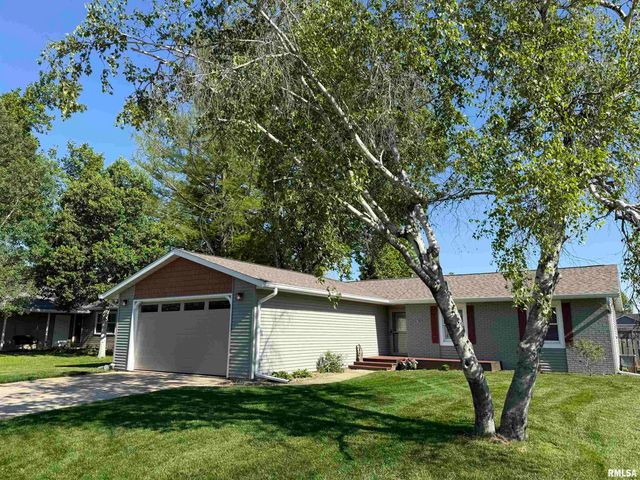 135 Teal Drive, Chatham, IL 62629