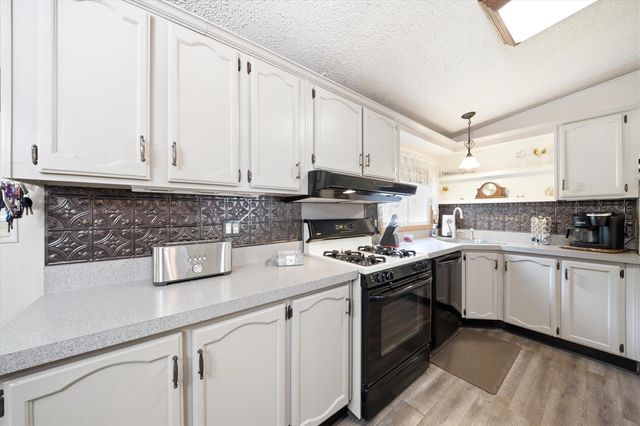 163 Donald Drive, Goffstown, NH 03045