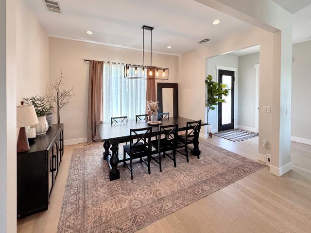 75 Whittington Dr, Newcastle, CA 95658