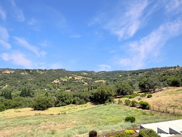 75 Whittington Dr, Newcastle, CA 95658
