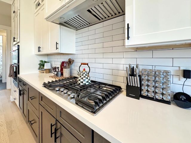 75 Whittington Dr, Newcastle, CA 95658
