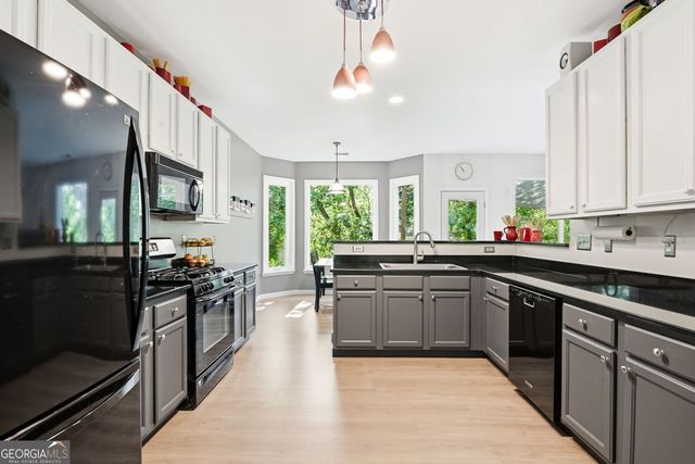 4027 Forest Grove Pass NW, Acworth, GA 30101