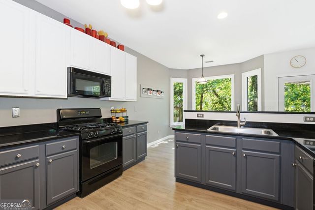 4027 Forest Grove Pass NW, Acworth, GA 30101