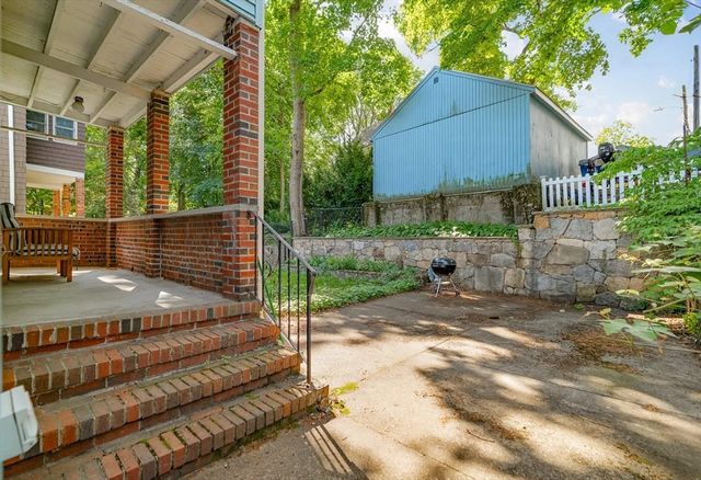 34 Thingvalla Ave 1, Cambridge, MA 02138