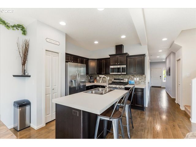 13017 Ne 56TH St, Vancouver, WA 98682